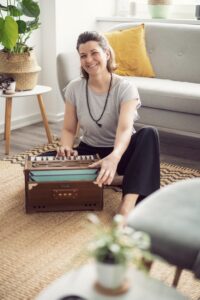 Lisa-Wolk-Harmonium-Mantras