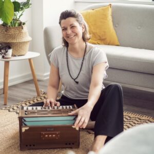 Harmonium Mantras Soundhealing Lisa