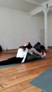 Farina Schnell - Kinder Yoga Ausbildung