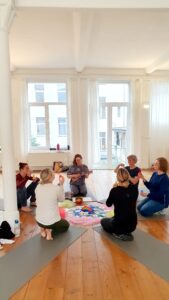 Farina Schnell - Kinder Yoga Ausbildung