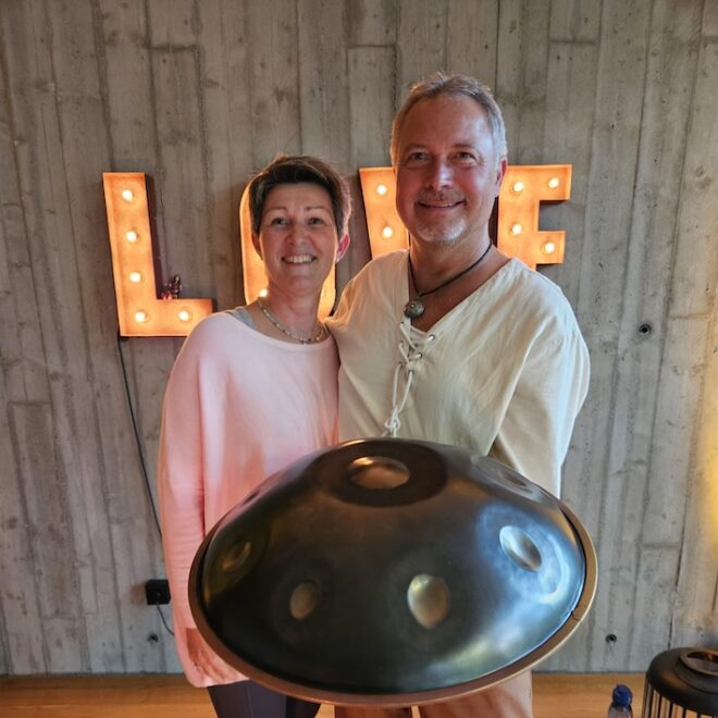 Sandra & Thorsten Yin Yoga Handpan